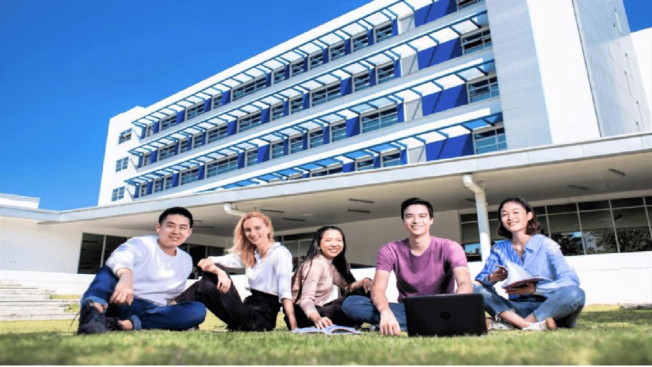 Stamford International University