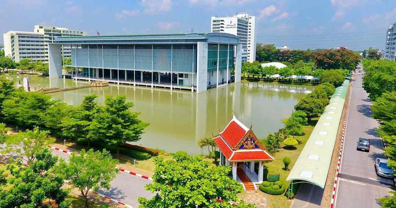 Valaya Alongkorn Rajabhat University